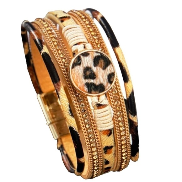 Jewelry - Boho Hand Woven Leopard Brown Magnetic Bracelet.